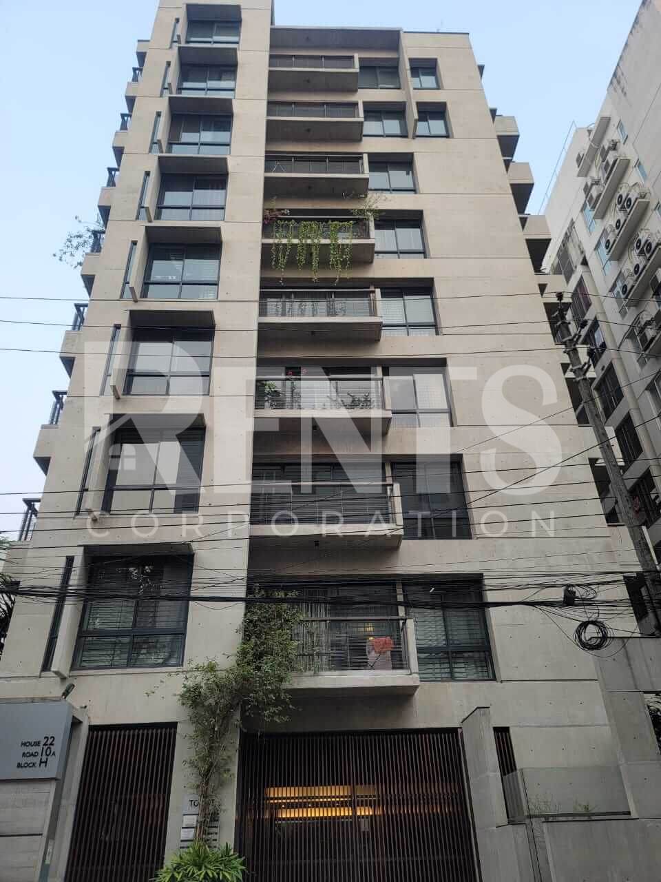 Villa on Hollywood Boulevard