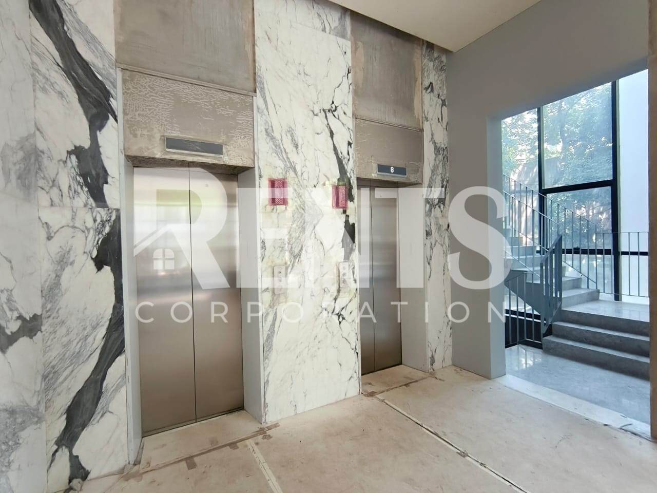 Villa on Hollywood Boulevard